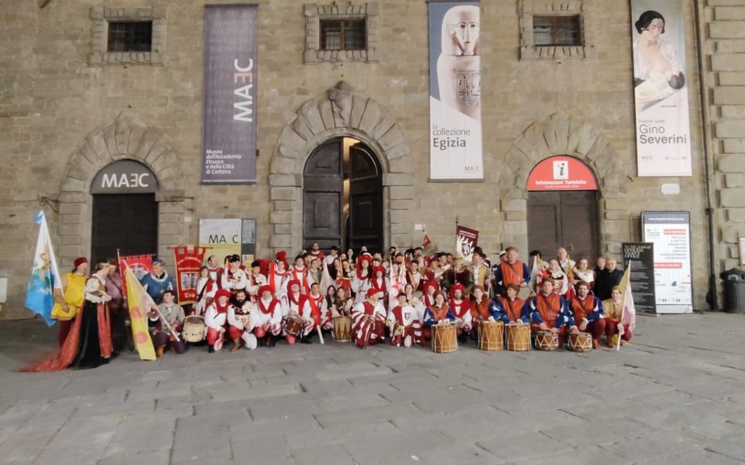 La Federazione Balestrieri Sammarinesi protagonista al Festival Internazionale della bandiera di Cortona